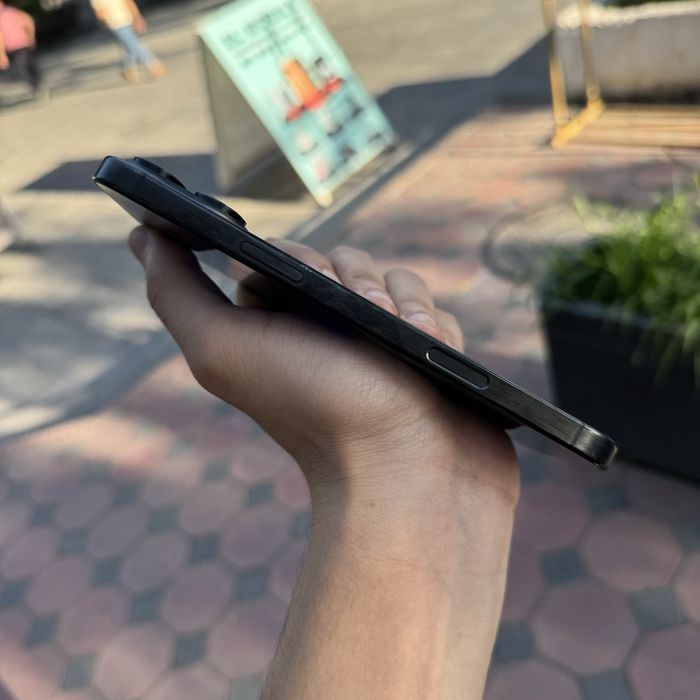 Iphone  16 max blask rangda 512 Gb 91% Dual sim