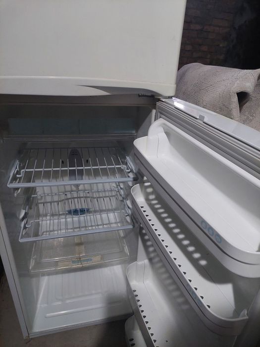 Продается холодильник