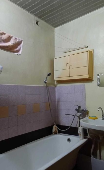 Продам 4/2/5 квартира, в Мирабадском районе возможен небольшой торг