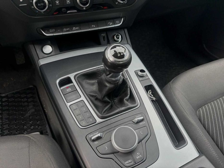 AUDI Q5 Quattro manual 4x4 2018