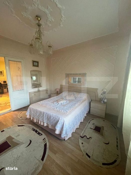 Casa cu etaj, 5 camere, 140 mp, zona Șarat, Campia Turzii