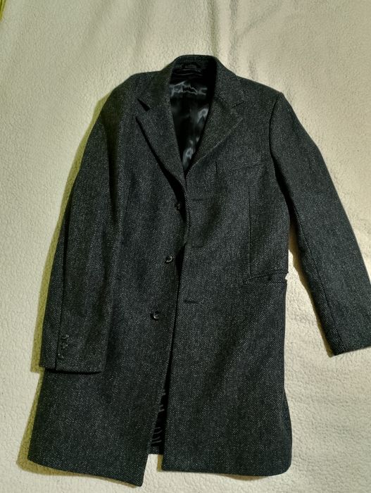 Продам пальто 48 размер
