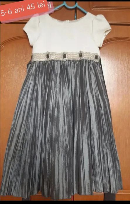 Rochiță de ocazie  5-6 ani