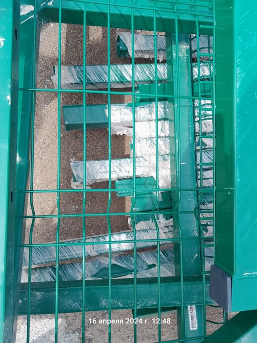 Забор варота стена