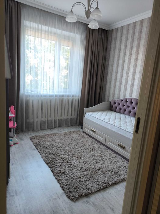 продается 3-х комн.квартира. Степной 3,3/7