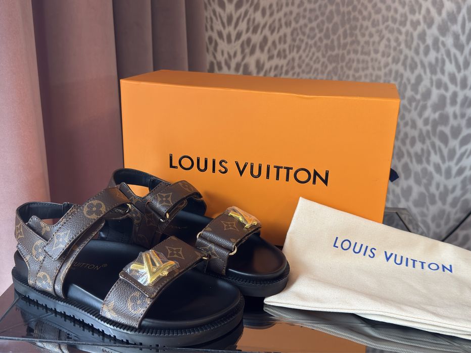 Sandale Louis Vuitton – mai multe modele disponibile