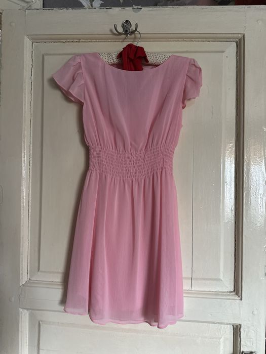 Платья по 2000 тенге