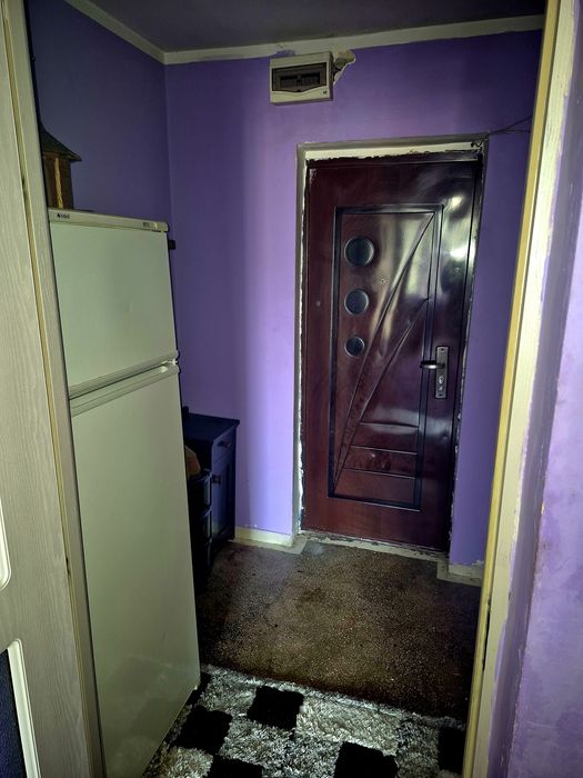 Garsoniera de vânzare