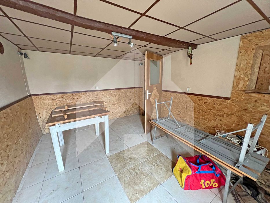 Продава се Къща в Нови пазар - 110 кв.м за 209 €/кв.м - Снимка #17