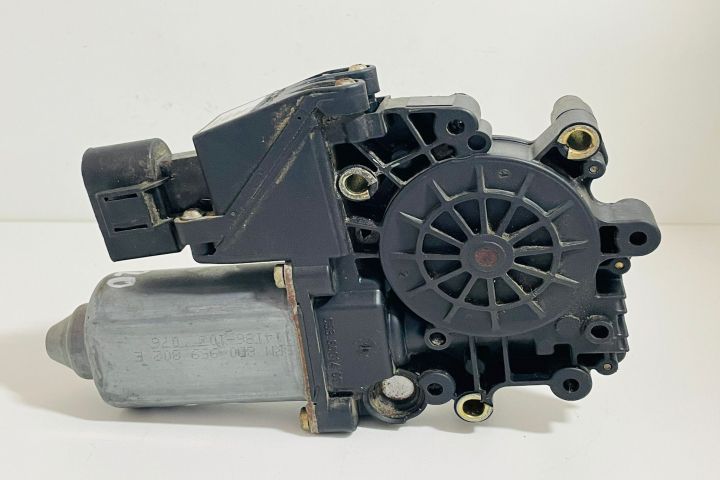 Motoras macara  stanga spate 8D0959802E/114188113 Audi A4 B5