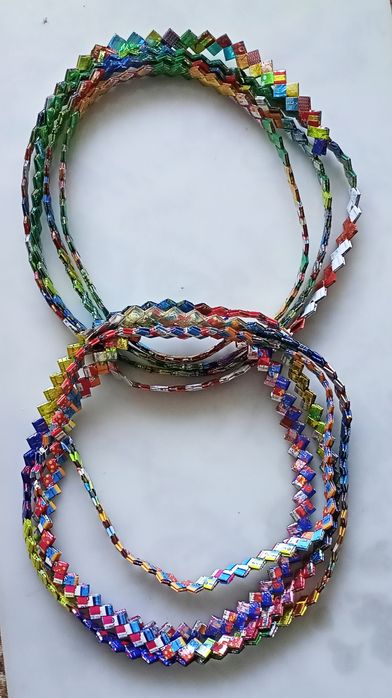 Новогодние гирлянды.