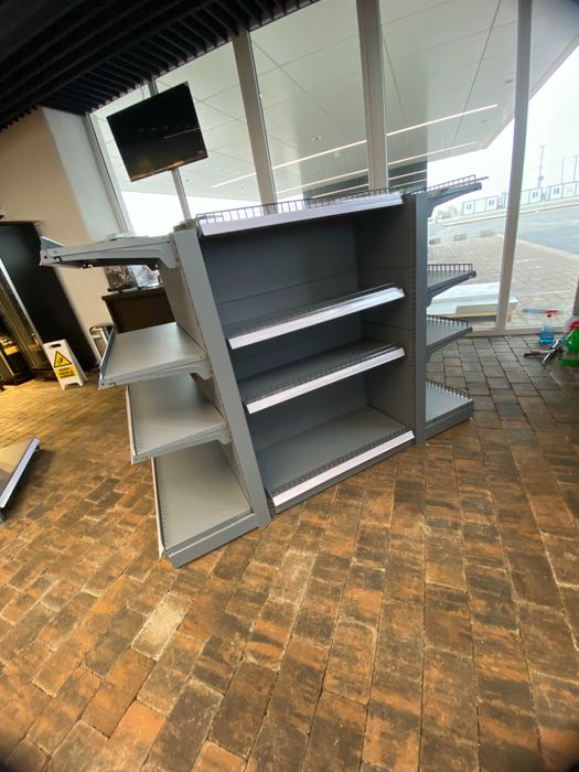 Rafturi metalice de mijloc 90x90x130 cm – pentru supermarket