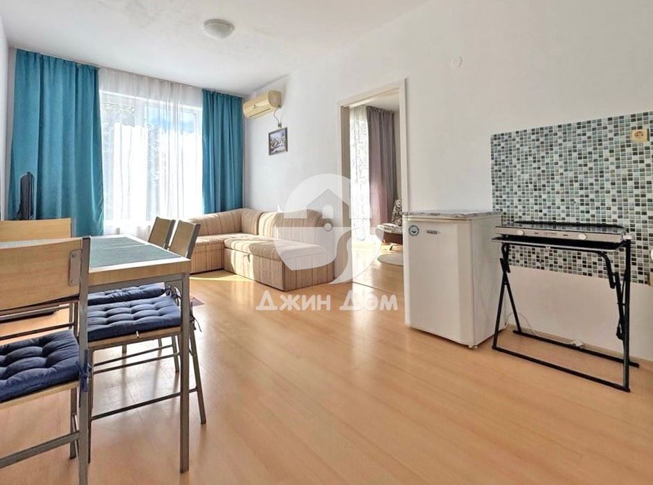 Продава се Двустаен апартамент в к.к. Слънчев бряг - 50 кв.м за 1160 €/кв.м - Снимка #1