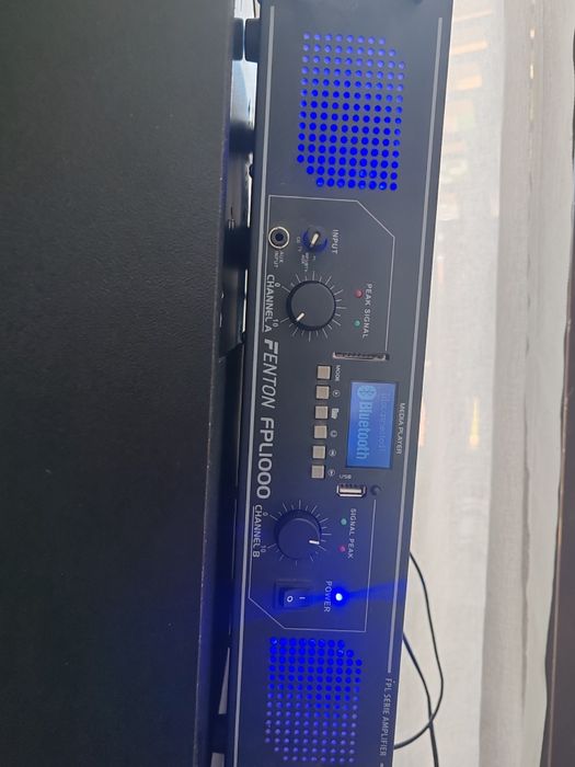 Boxe cu amplificator sistem audio
