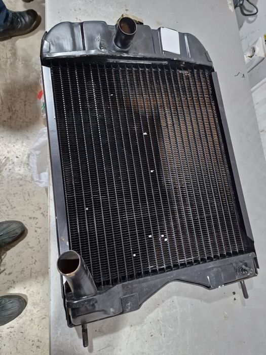 Radiator tractor Massey ferguson 135 nou din cupru original cu 3 rindu