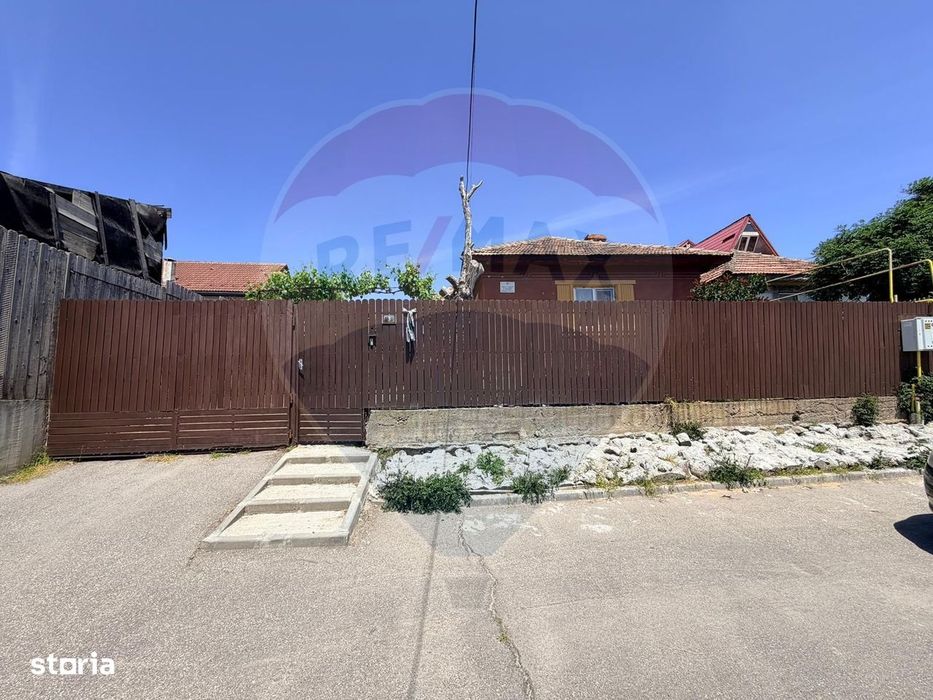 Teren 650 mp, cu casa modesta, zona Blv Nicolae Romanescu