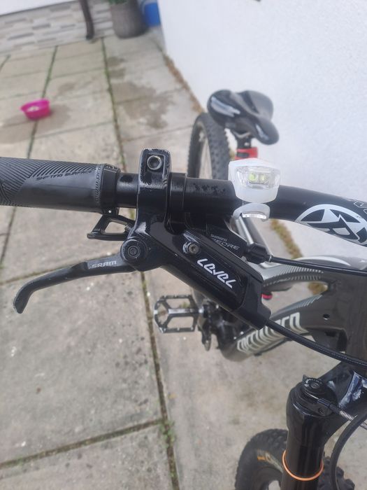 Bicicleta specialized full suspension