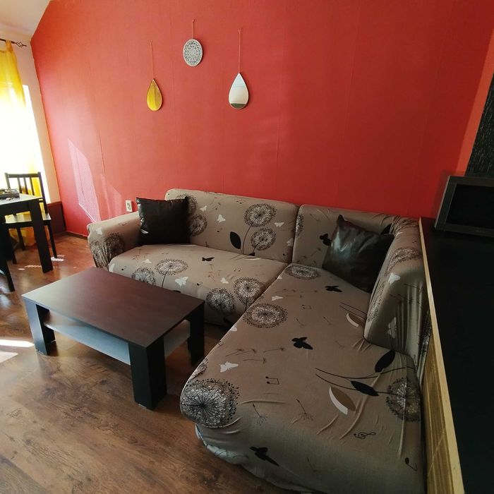 Дава се под наем Двустаен апартамент в Варна, Колхозен пазар - 56 кв.м за 408 € - Снимка #1