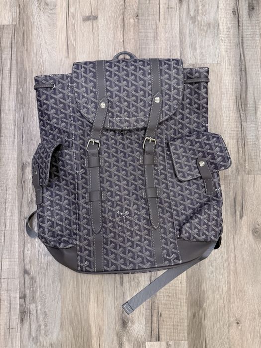 Раница на Goyard