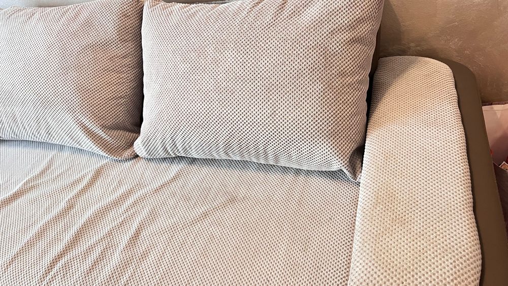 Ъглов разтегателен диван