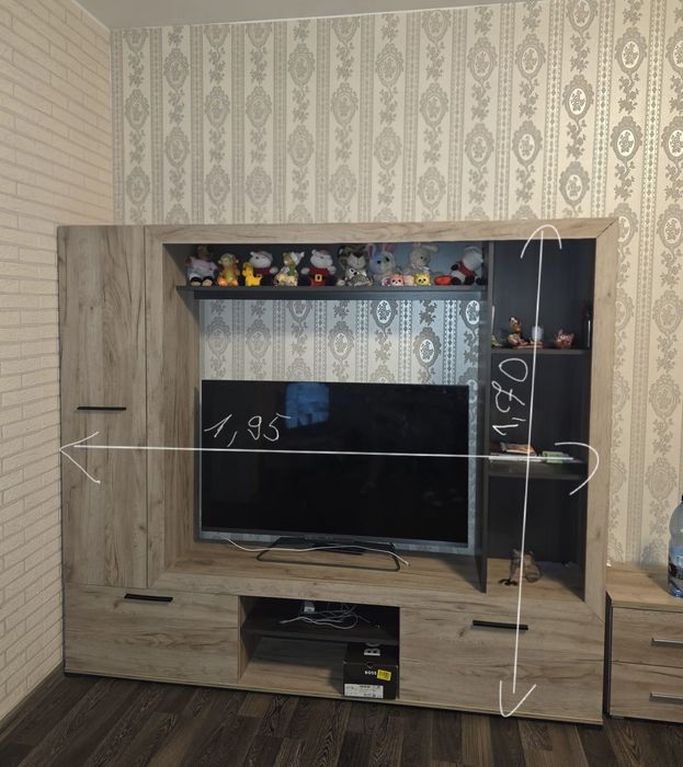 Vitrina pentru sufragerie TV