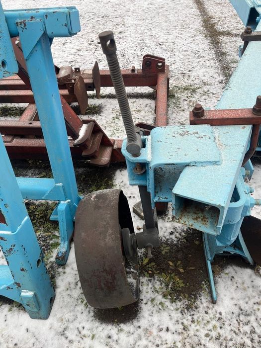 Плуг 8 Корпусный обмен КРС Лошади