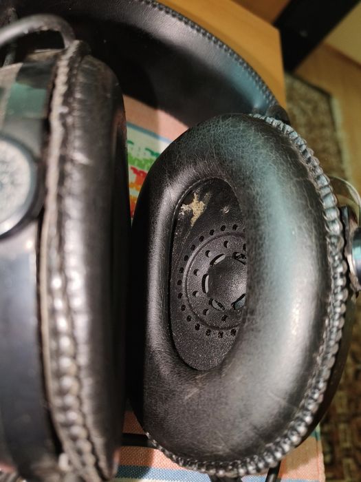 Ретро слушалки Pioneer se-205