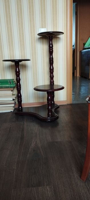 Подставка для цветов.