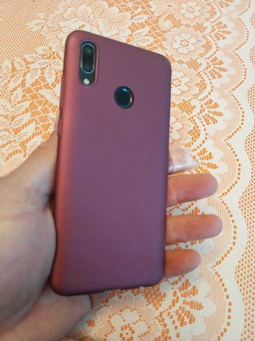 Продава се Huawei 2019