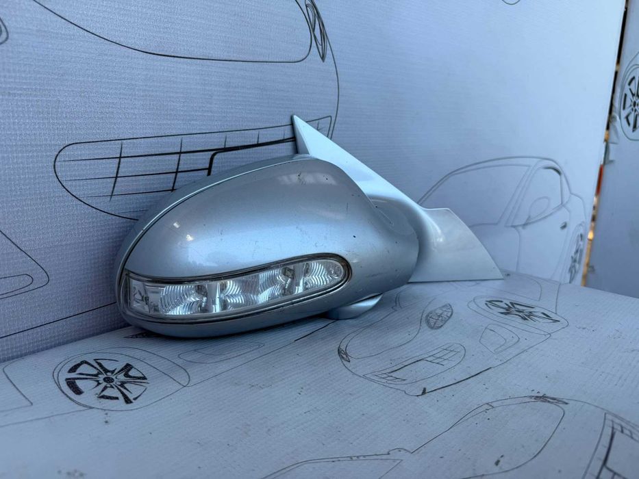 Oglindă Retrovizoare Dreaptă Electrică 11 Pini Mercedes-Benz CLK A209 C209 A2098100676 2008 / [2002-2009] / (5B2)