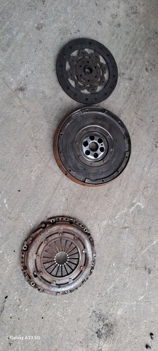 Комплект съединител с двойномасов маховик Форд Фокус/Ford Focus