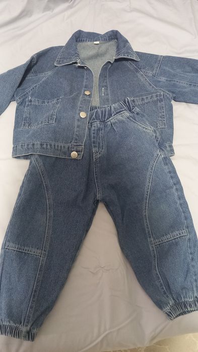 продам детскую одежду