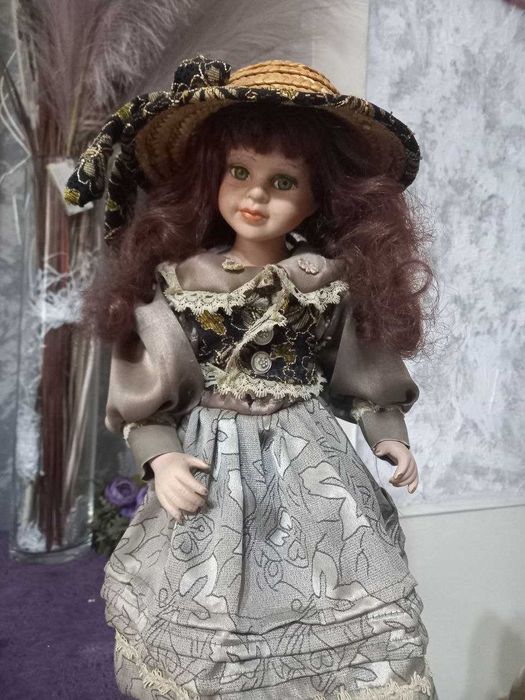 Красивые куклы  ( 350 тыс. одна ) .