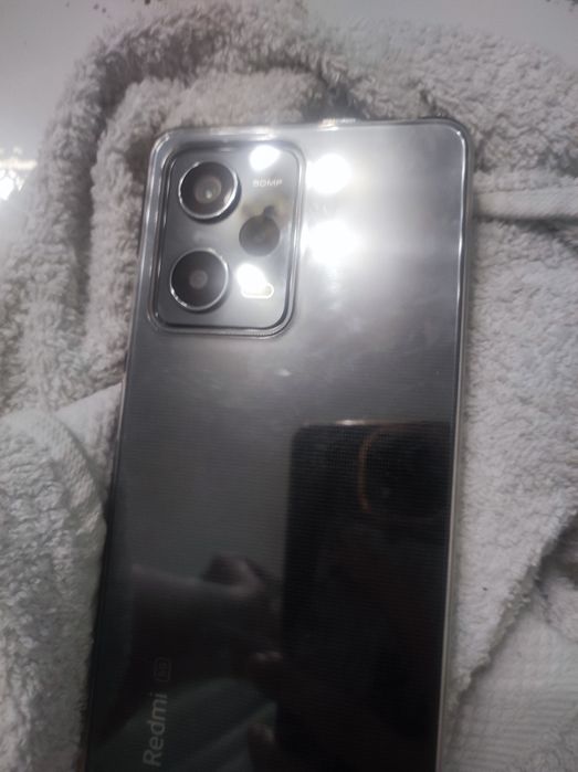 Продам  новый телефон