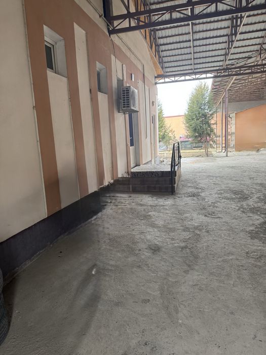 Ховли уй каттедж сотилади.