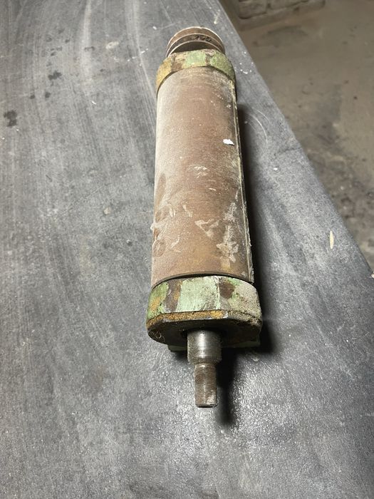 Продава се  Вал за абрихт