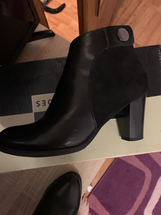 botine din piele
