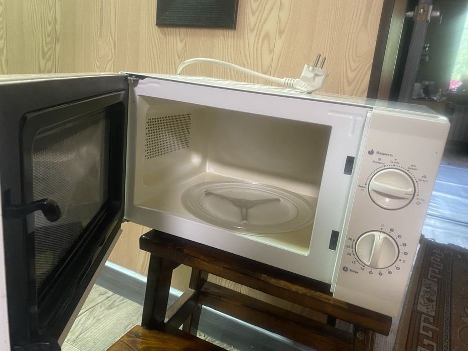 Микровольновка белая