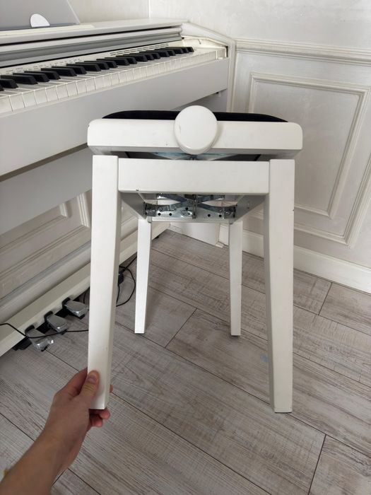 Продам пианино Casio PX-770 WEC7