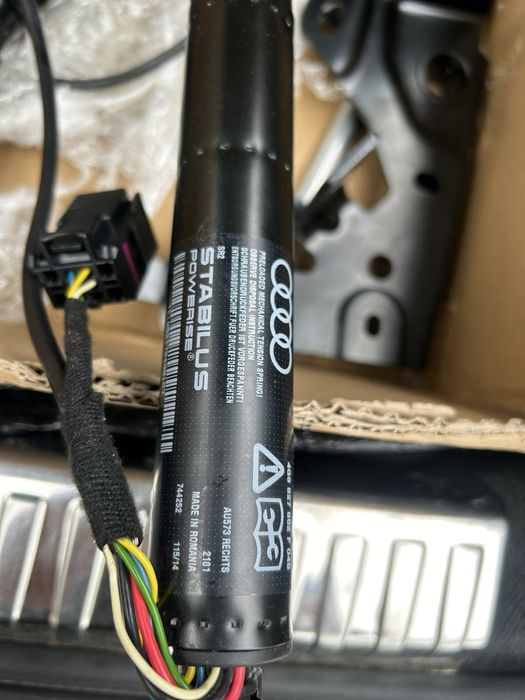 Електрически амортисьори за багажник за Audi A7