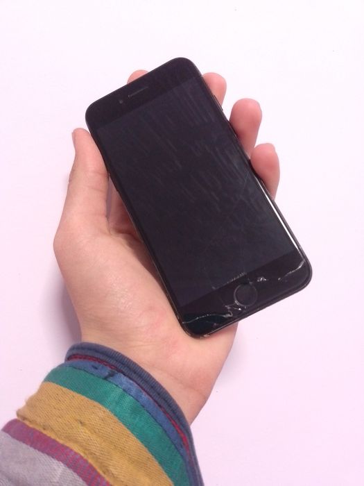 Iphone 7 32 GB srochno sotaman Айфон 7 32гб срочно продаю