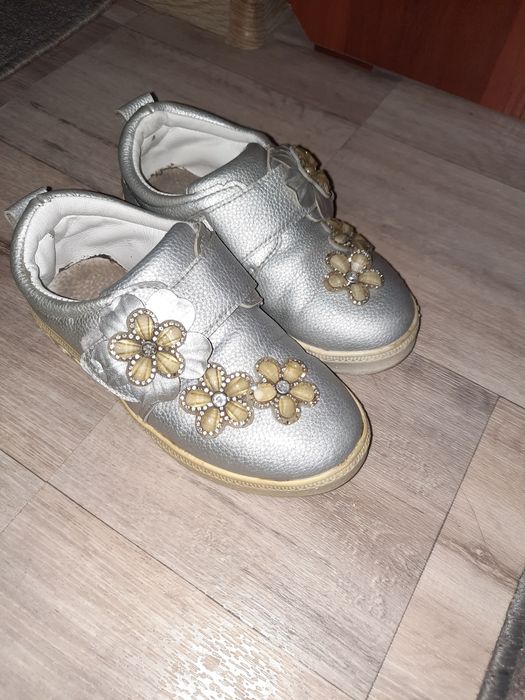 Серебряные ботиночки 30 р