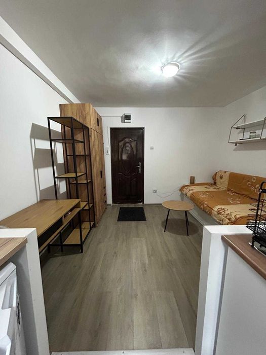 Garsonieră de închiriat Sector 4