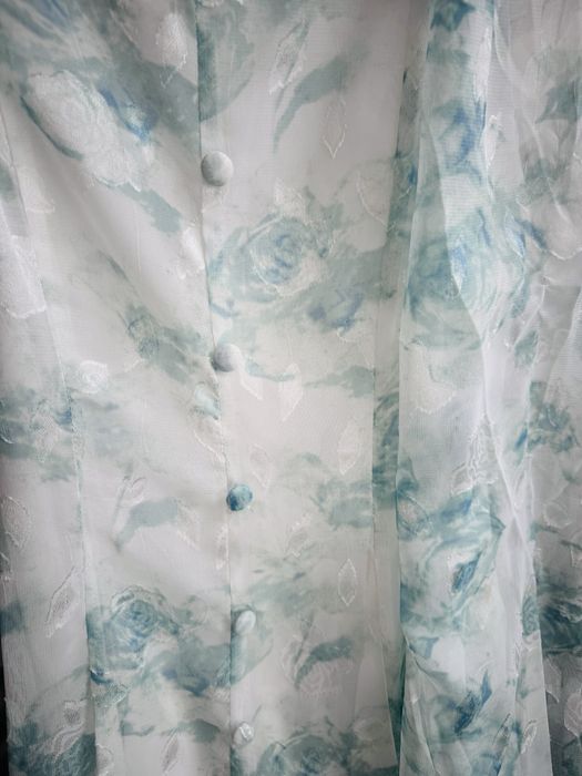 Елегантна дамска рокля