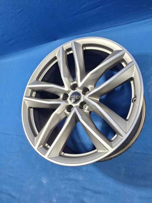1 Janta ALIAJ 5x112 21'' OEM AUDI Q7 RS - 9.5J ET 31 CA NOUA !