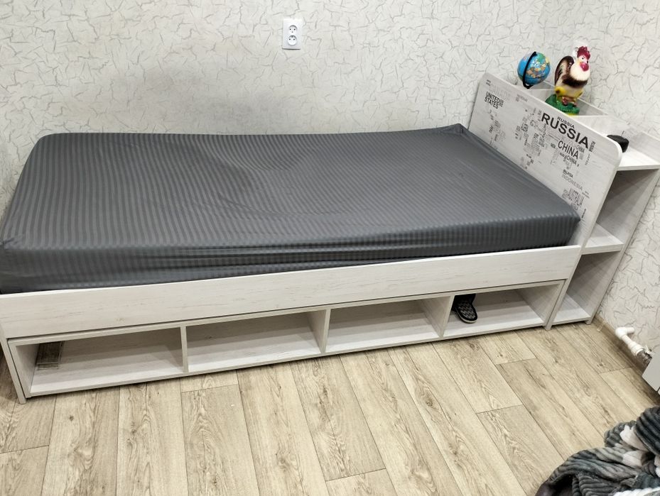 Односпальная кровать