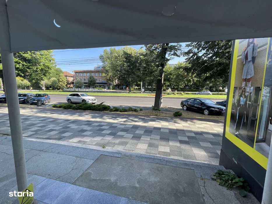 Proprietar, Vand spatiu comercial 30mp+terasa30mp, Bd.Brailei 165