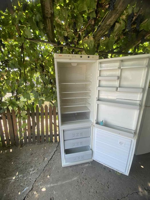 Frigider în stare perfecta