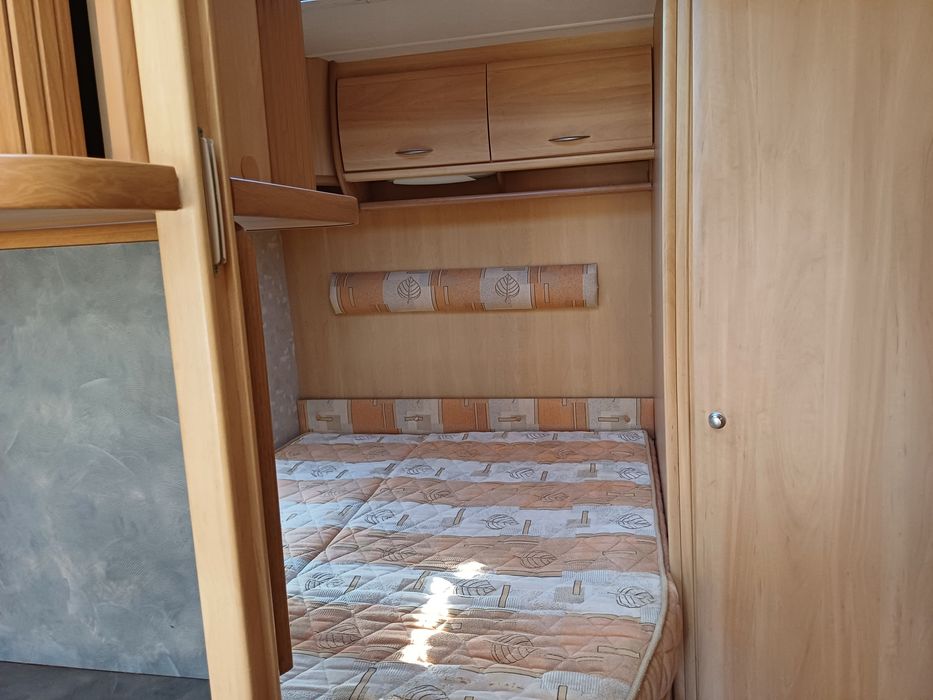 Давам за нощувки оборудвани каравани, първа линия море, собствен плаж