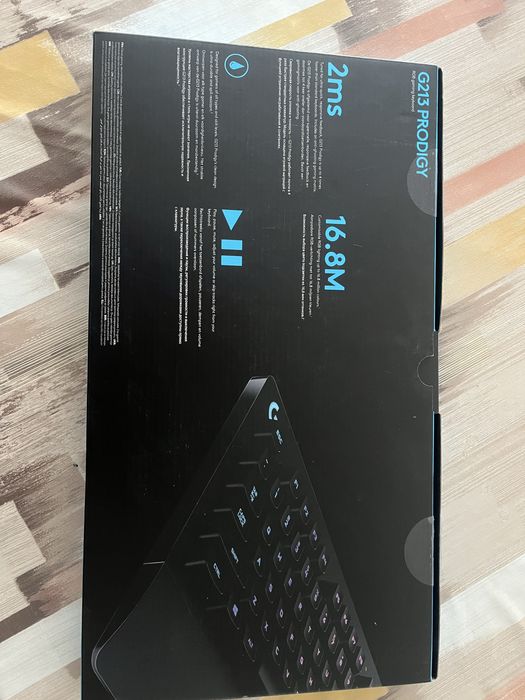 Геймърска клавиатура logitech G213 Prodigy